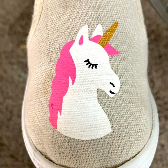 Nerteo Toddler Slip On Shoes Canvas Sneakers Size 6 - Picture 6 of 15